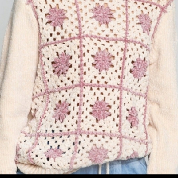 POL CROCHET Square Block With Flower SOFT chenille feel sweater TOP - Picture 6 of 8